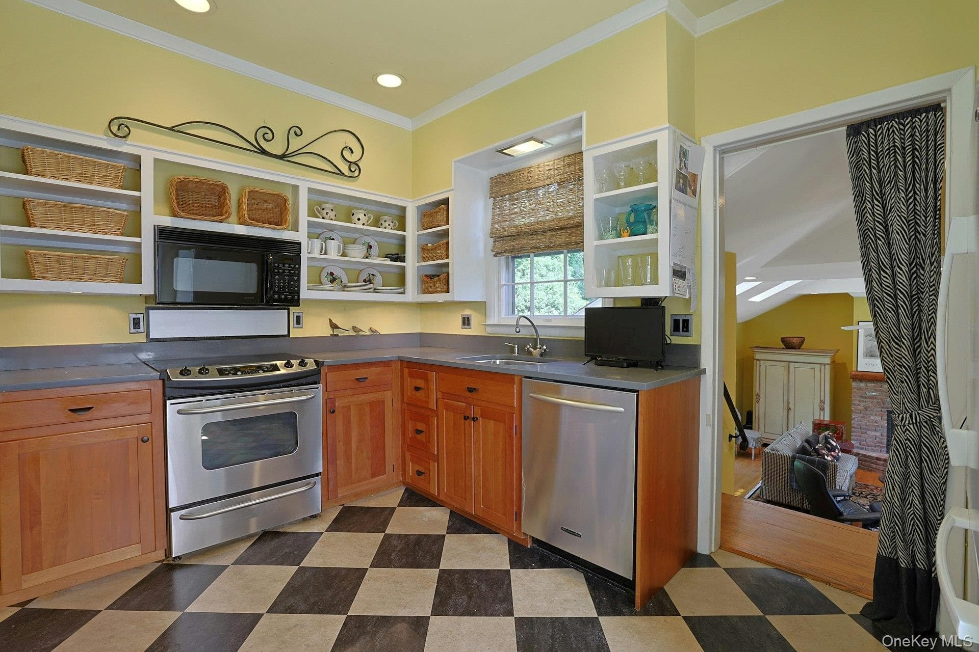 35 Grandview Avenue thumbnail 19