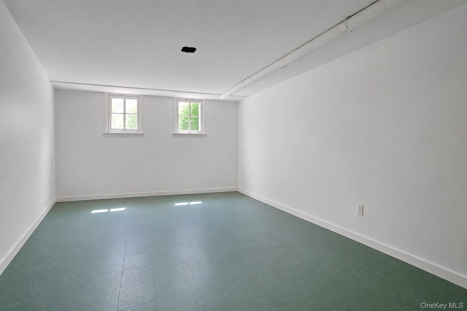 35 Grandview Avenue thumbnail 33