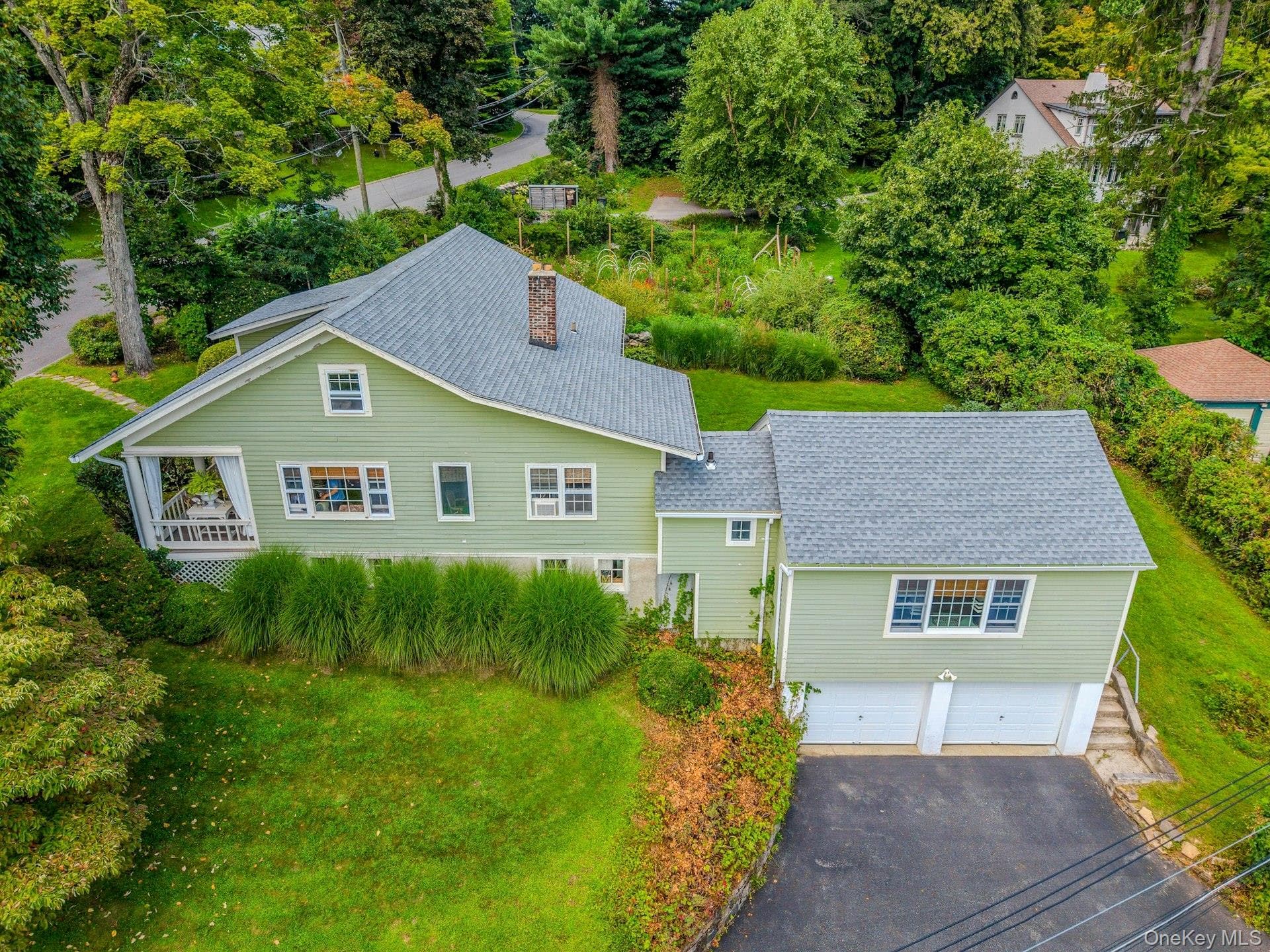 35 Grandview Avenue thumbnail 3