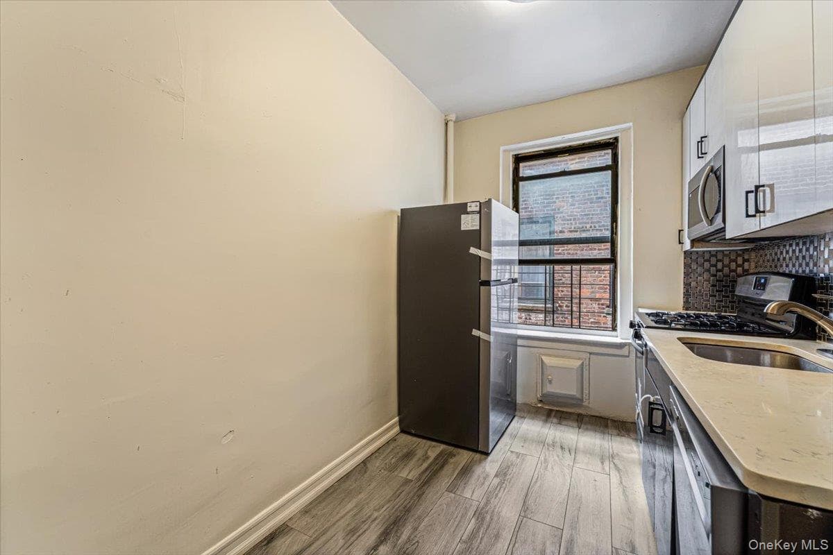 2186 Cruger Avenue Unit: 4B thumbnail 8