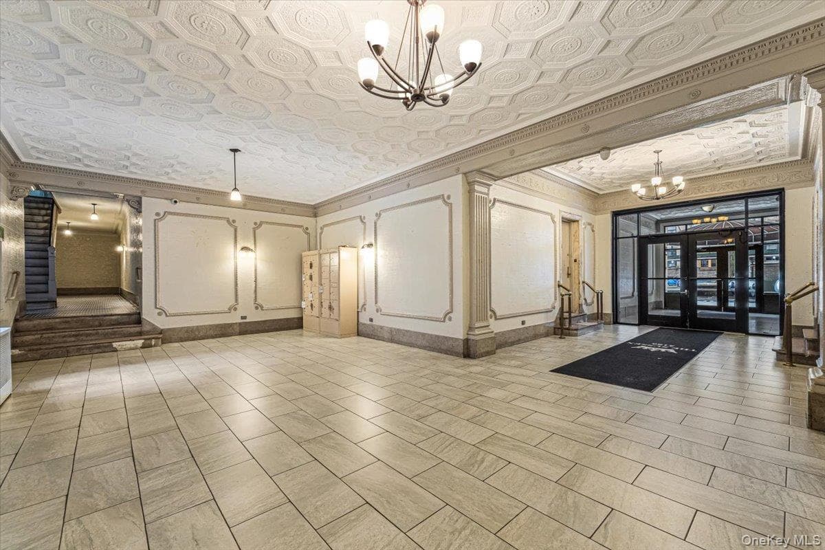 2186 Cruger Avenue Unit: 4B thumbnail 3