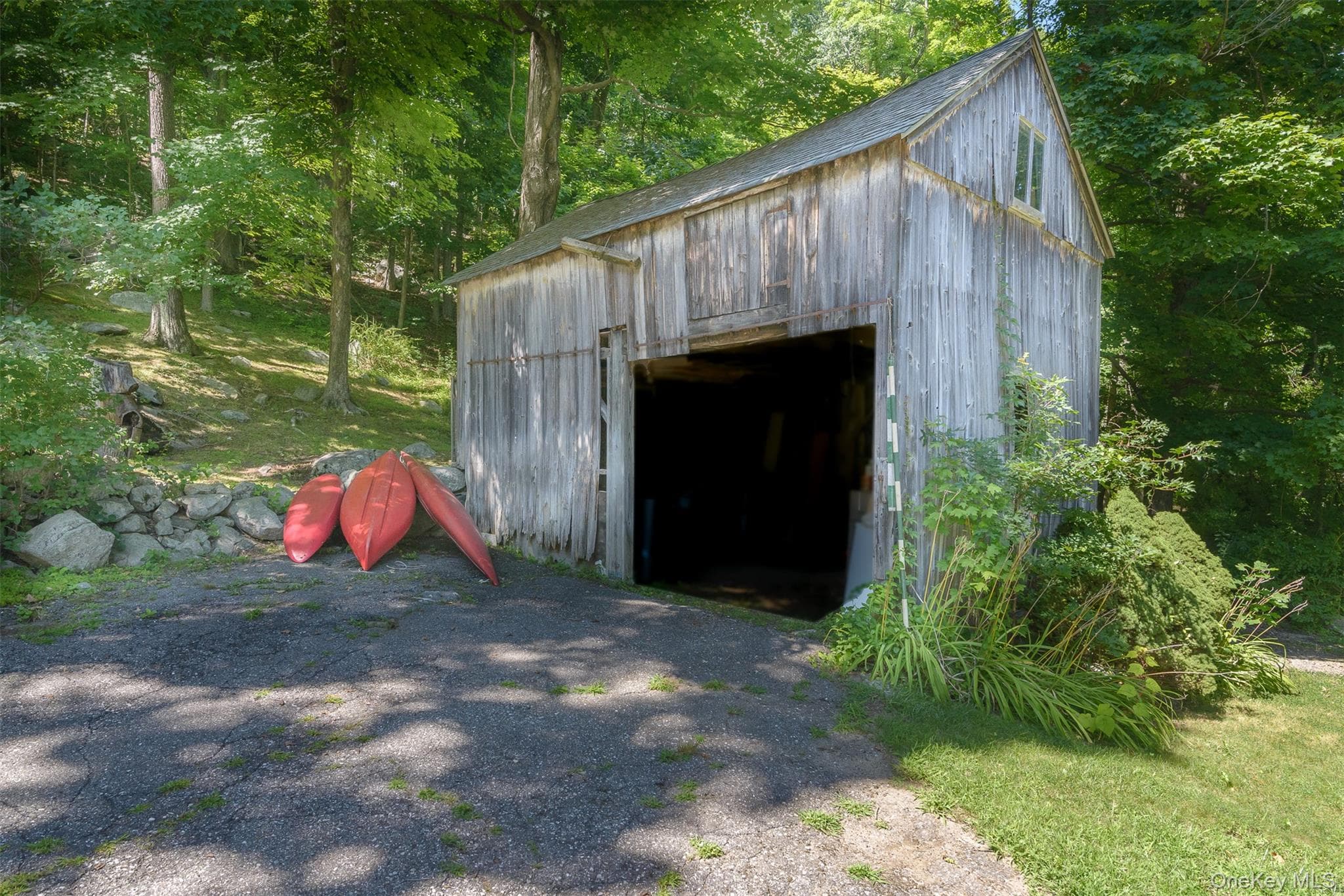 635 Long Pond Road thumbnail 40