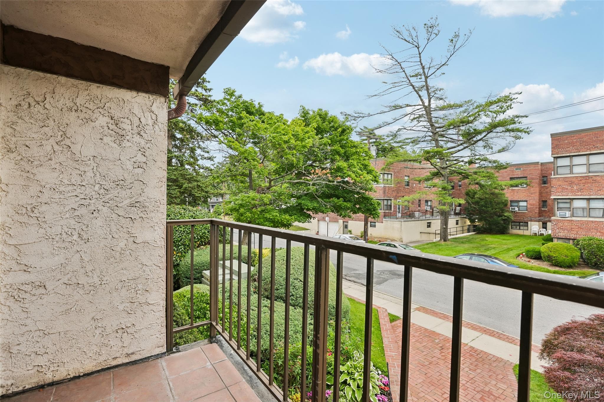 530 Hudson Avenue thumbnail 6
