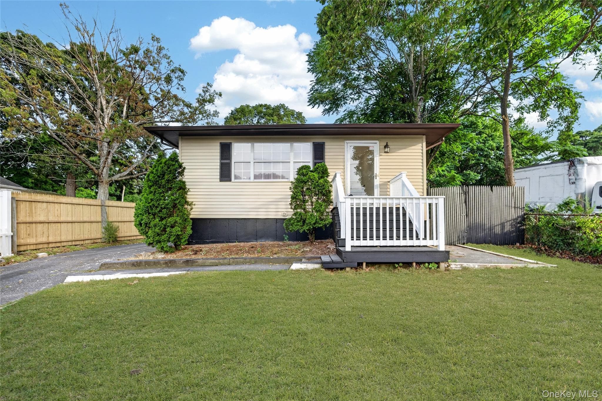28 Roslyn Avenue thumbnail 2