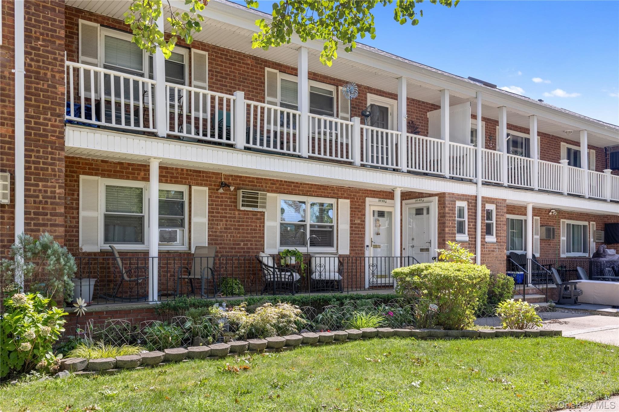 247-48 77th Crescent Unit: Lower photo 1