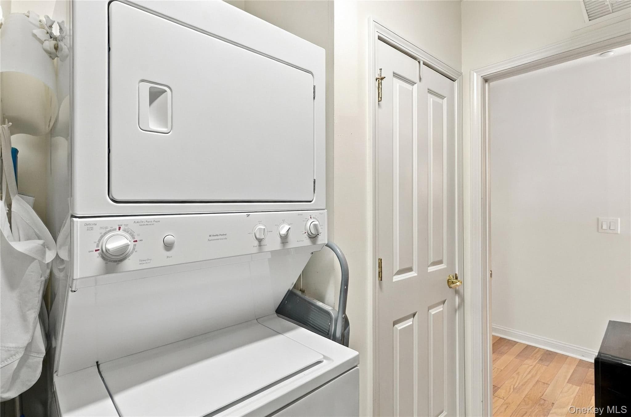 3102 Leeward Drive thumbnail 21
