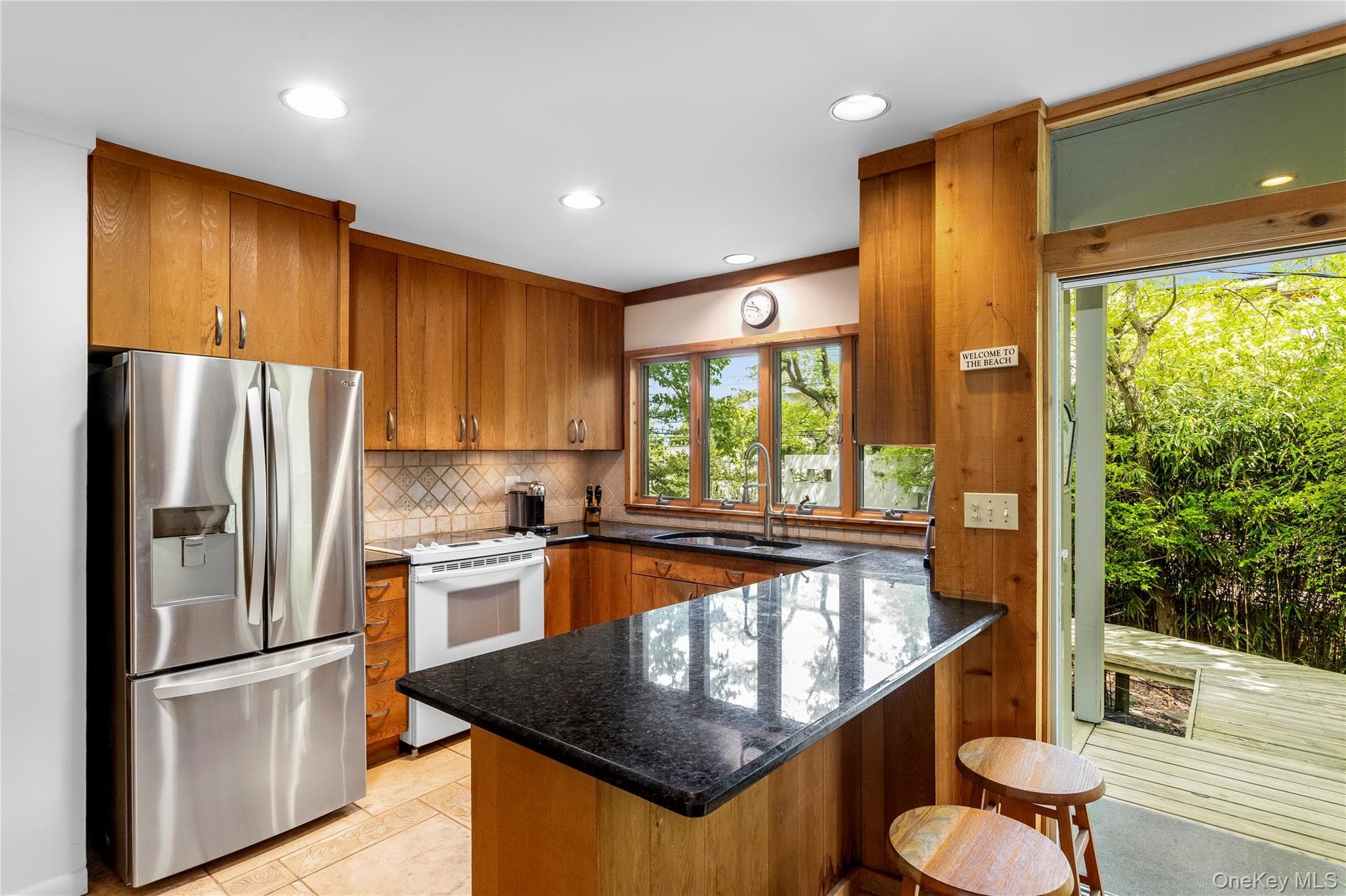 293 Bay Walk thumbnail 5