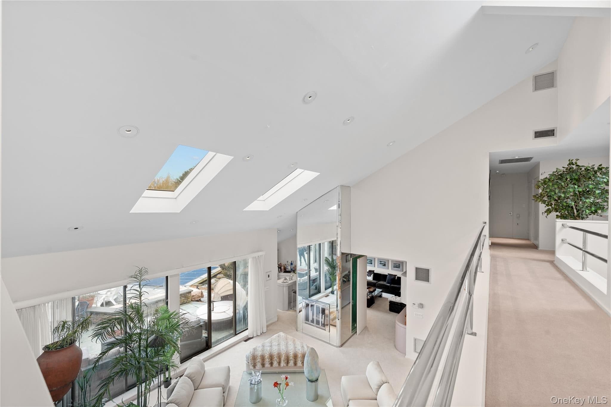1010 Seawane Drive thumbnail 13