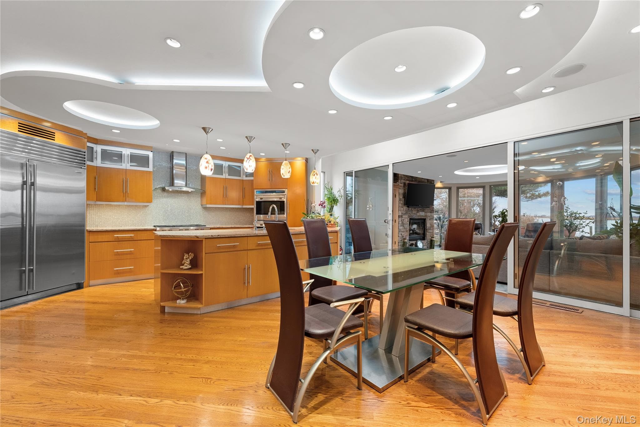 1010 Seawane Drive thumbnail 23
