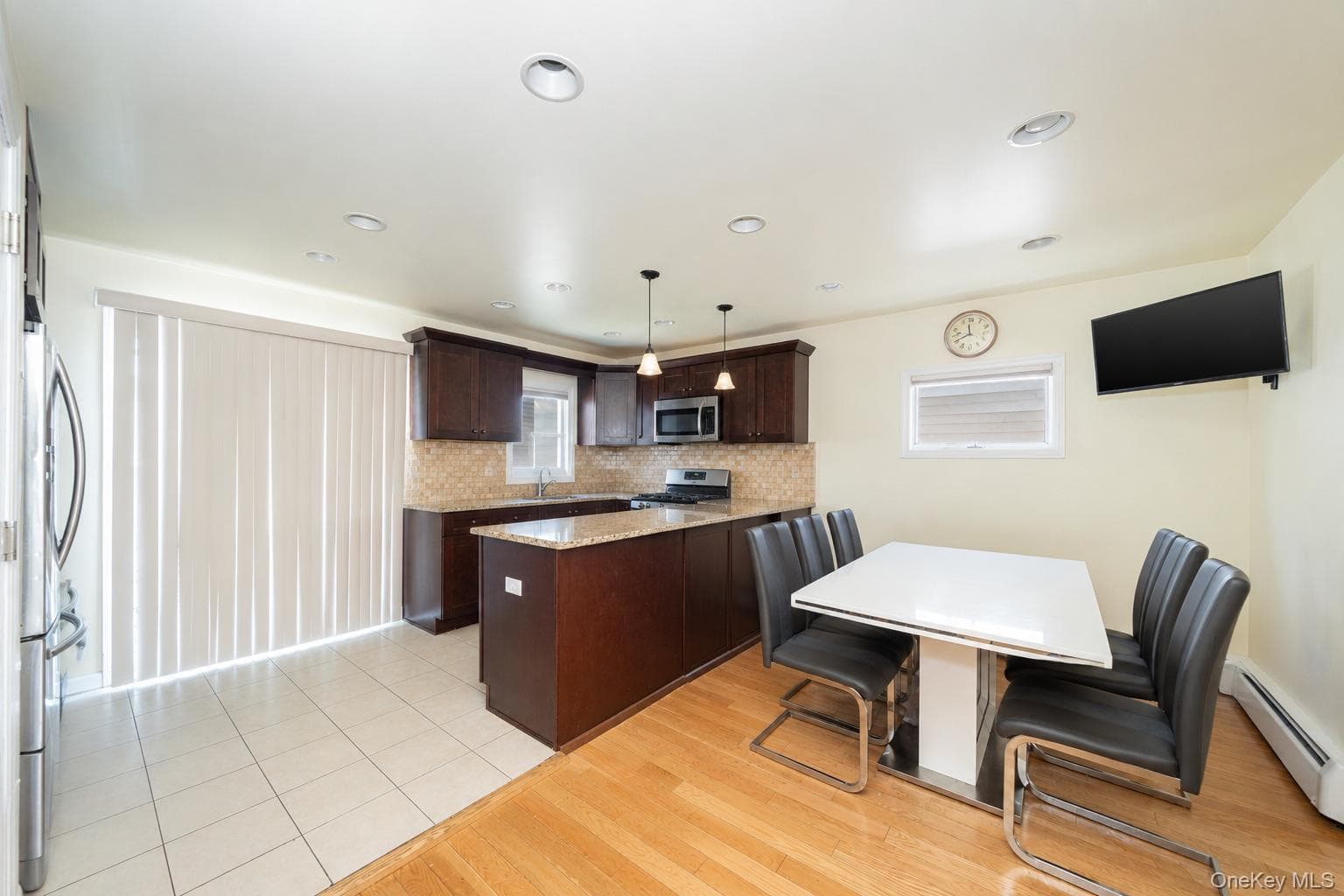 11 Schuyler Terrace thumbnail 4