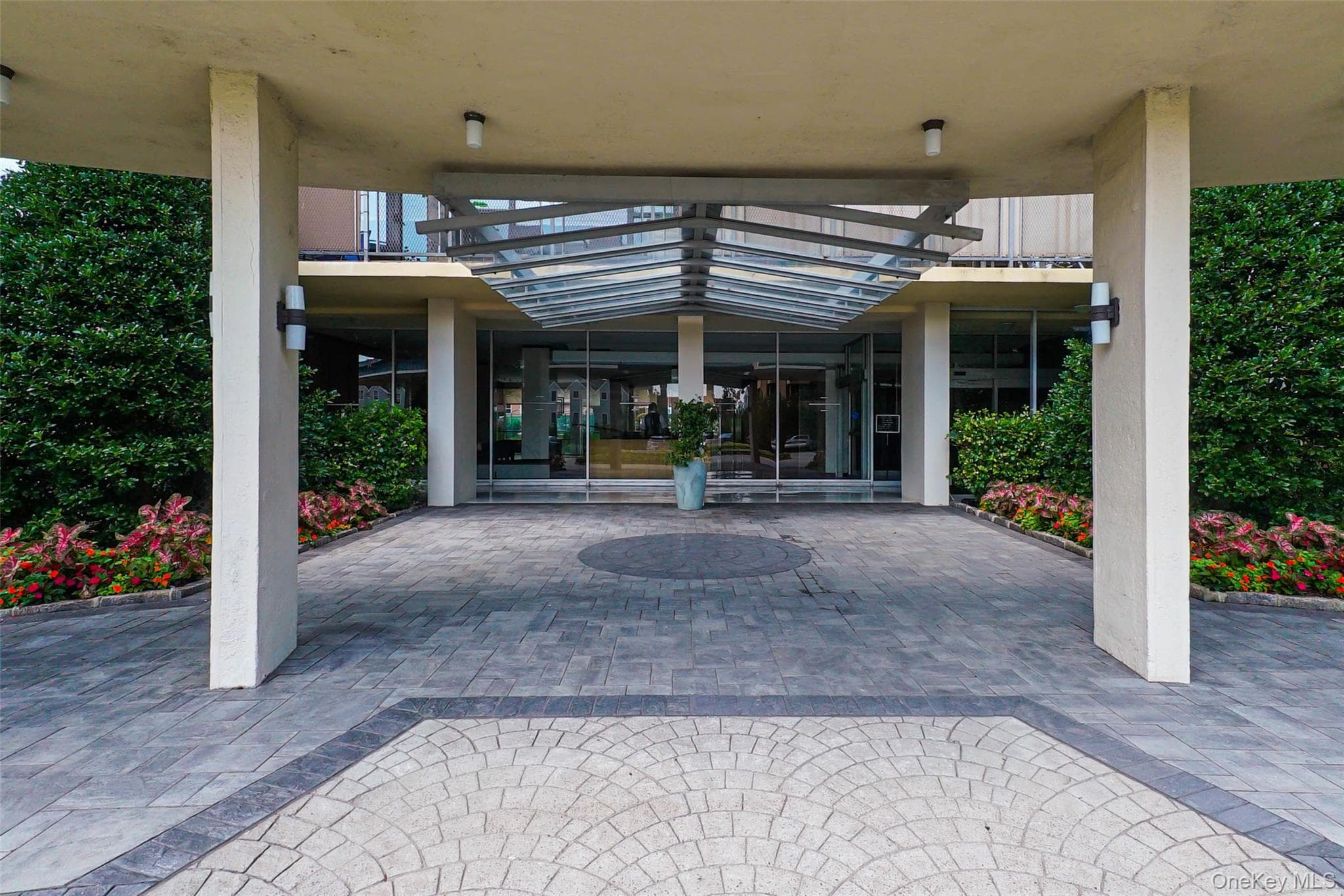 166-25 Powells Cove Boulevard Unit: 16B thumbnail 4