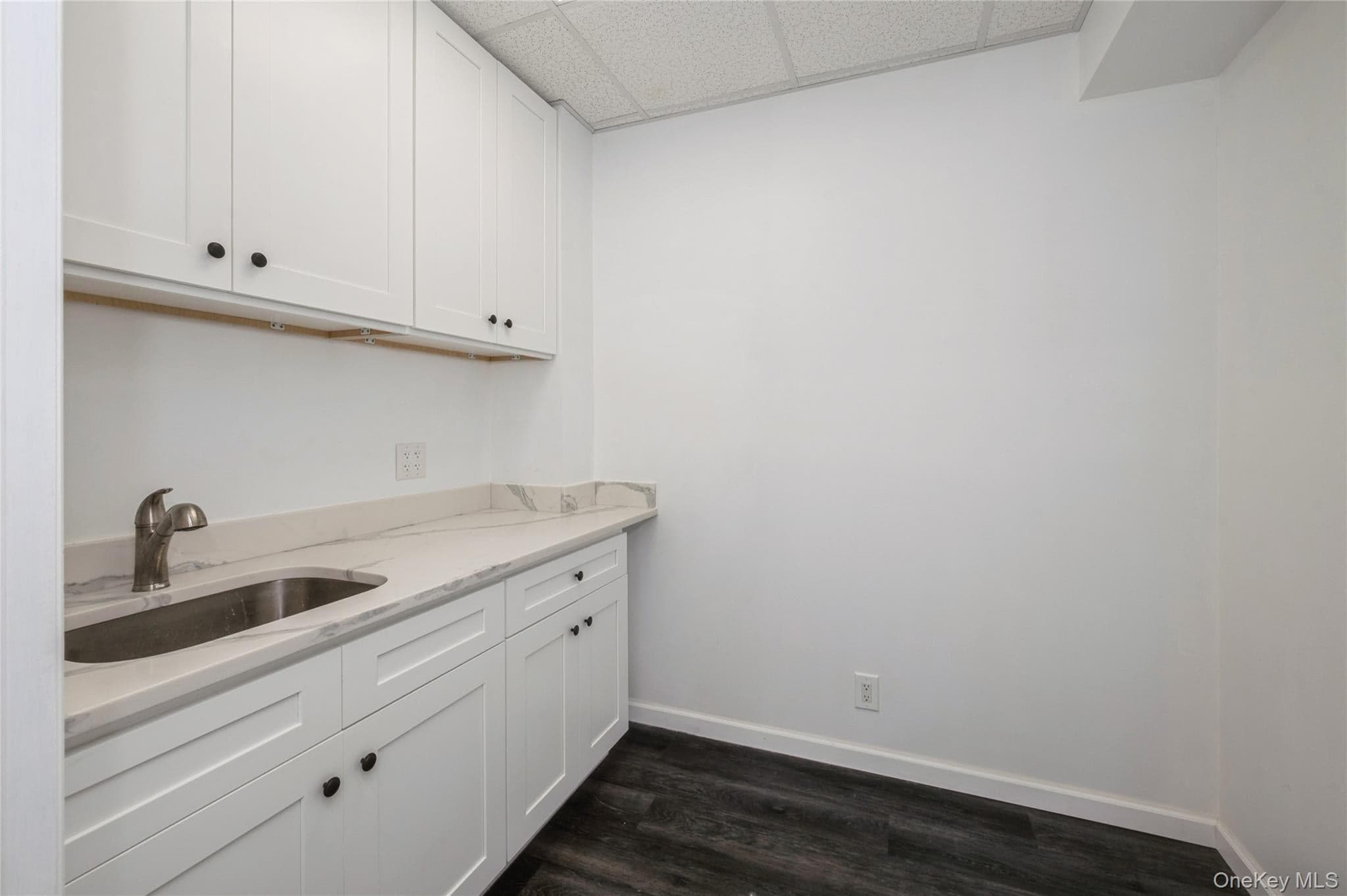 2846 Sunrise Highway thumbnail 11