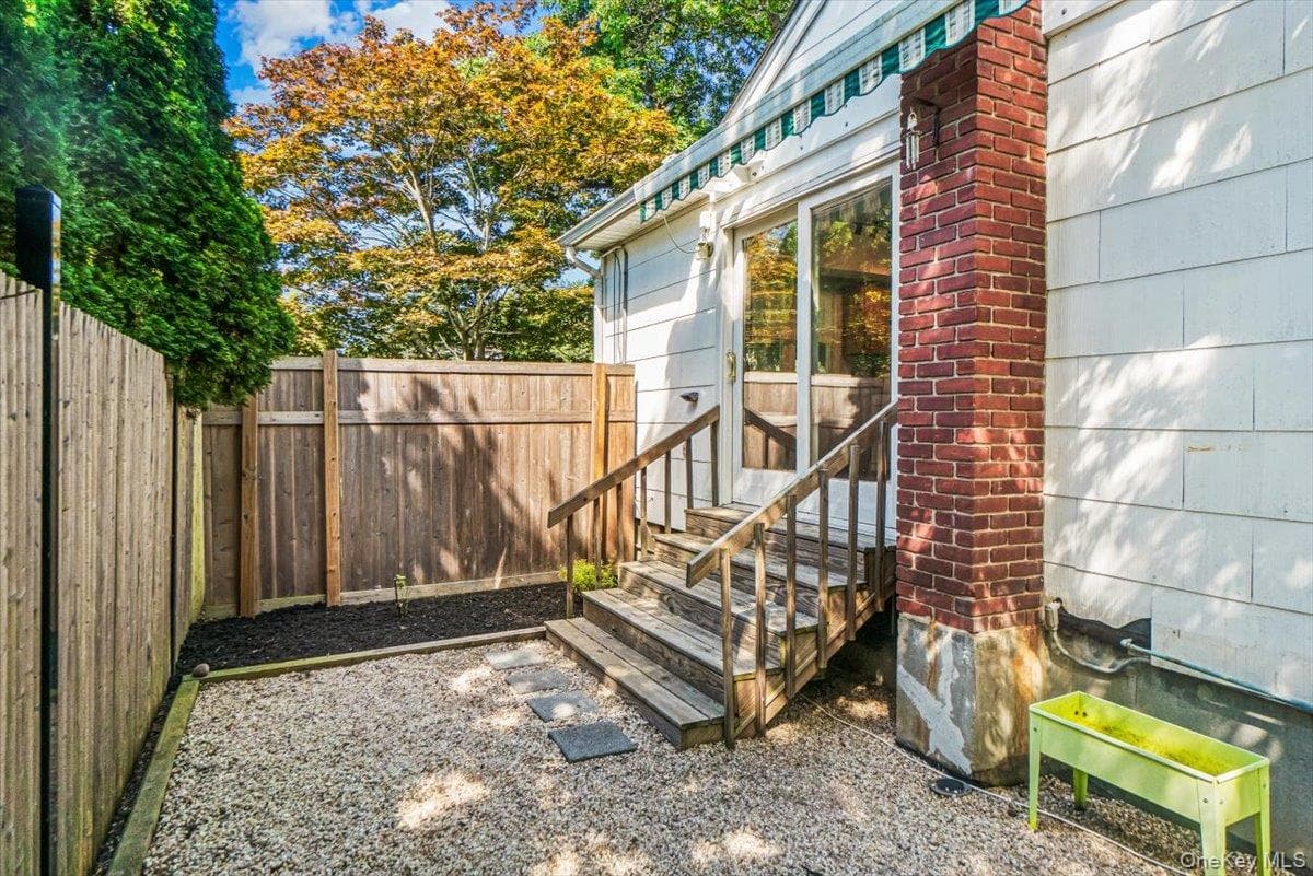 189 Belleview Avenue thumbnail 21