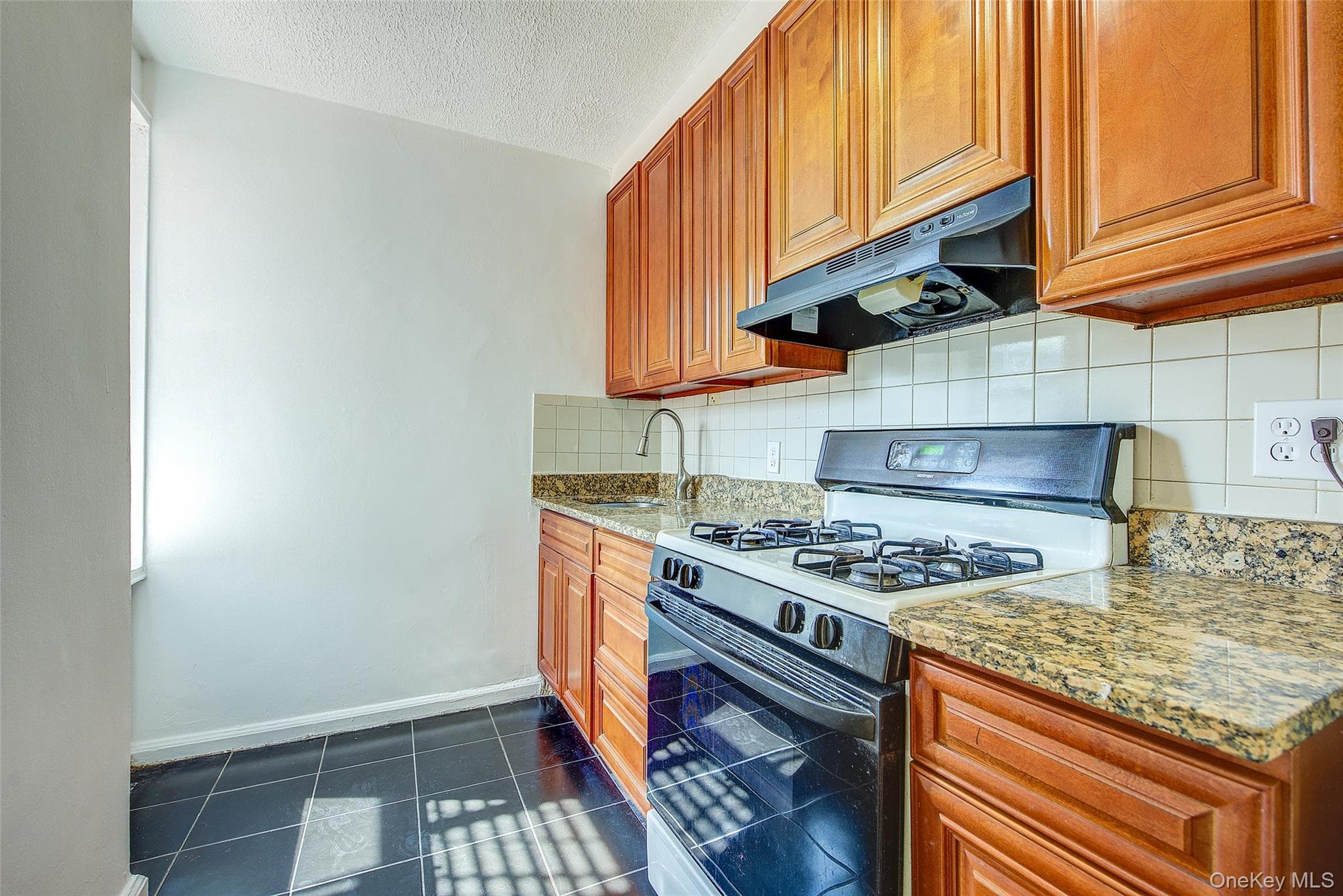 34-20 78th Street Unit: 4J thumbnail 10