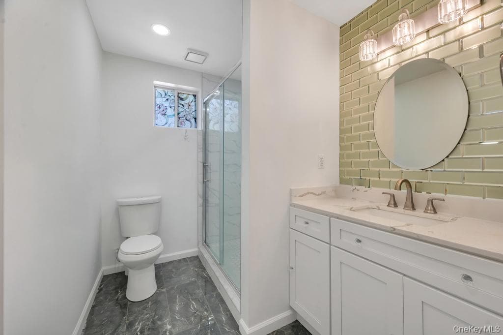 252 Woodbine Street thumbnail 28