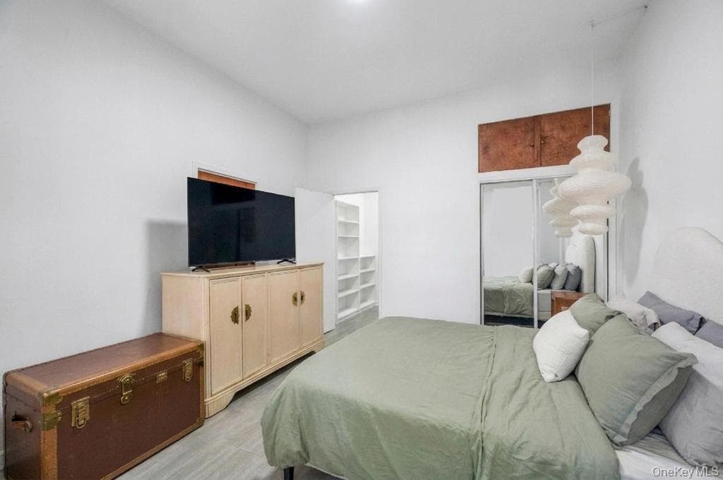 252 Woodbine Street thumbnail 19