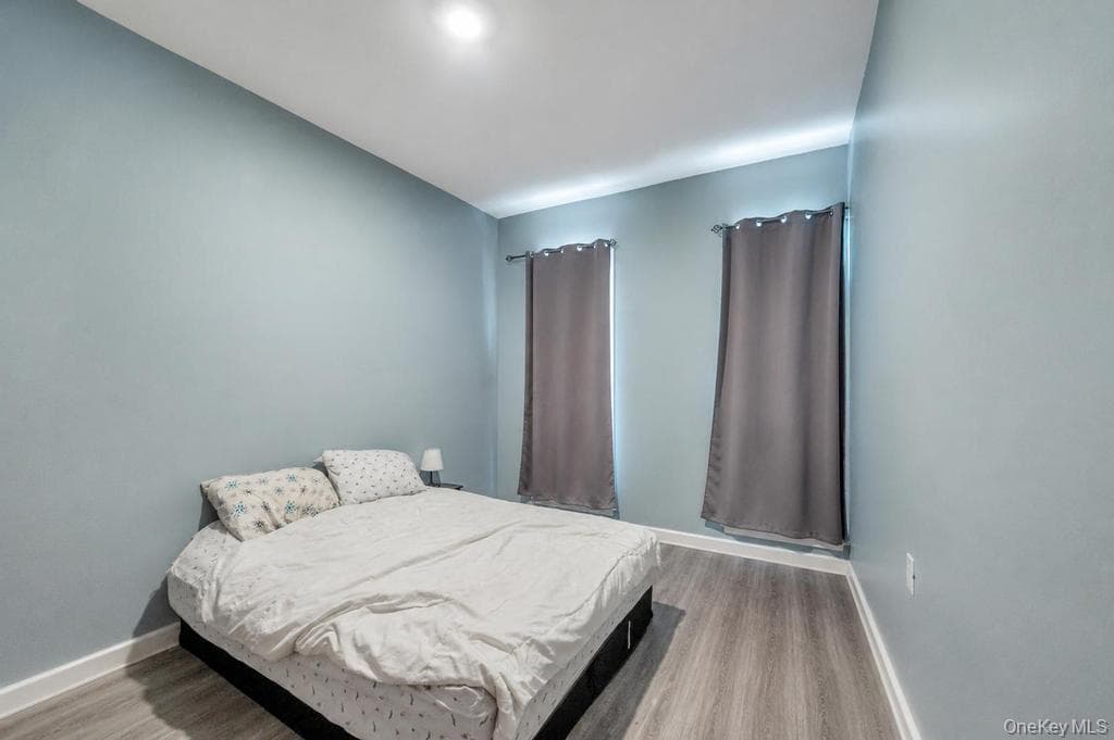 252 Woodbine Street thumbnail 13