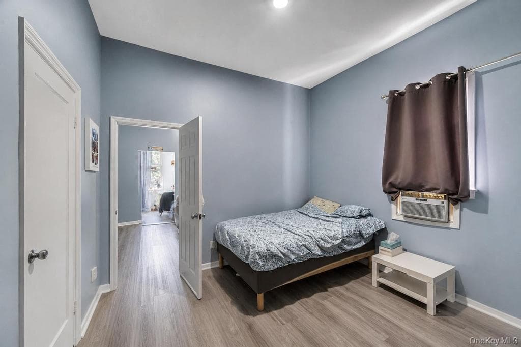 252 Woodbine Street thumbnail 11