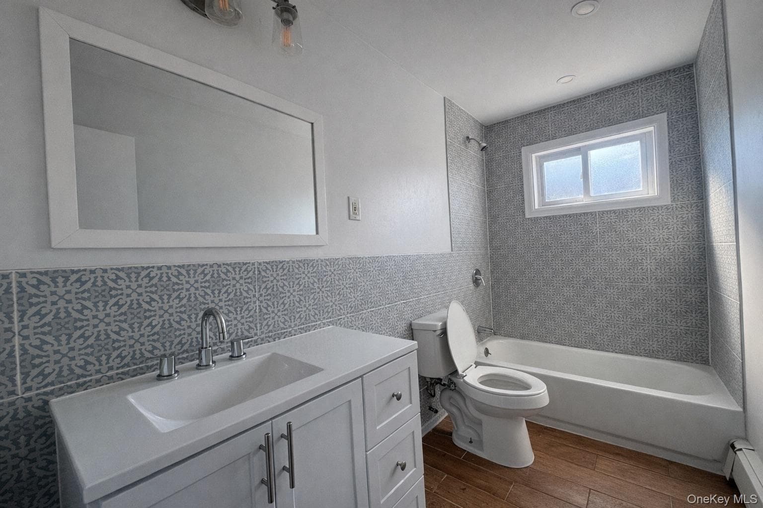 1726 Plainview Avenue thumbnail 6