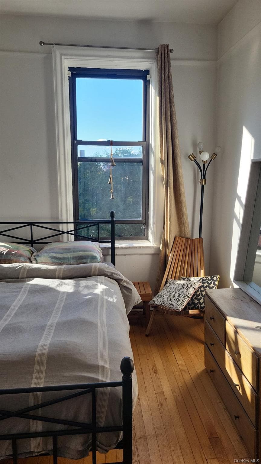 1974 Lafontaine Avenue Unit: 4E thumbnail 8
