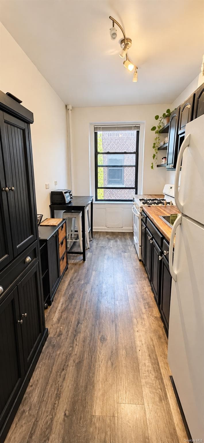 1974 Lafontaine Avenue Unit: 4E thumbnail 7