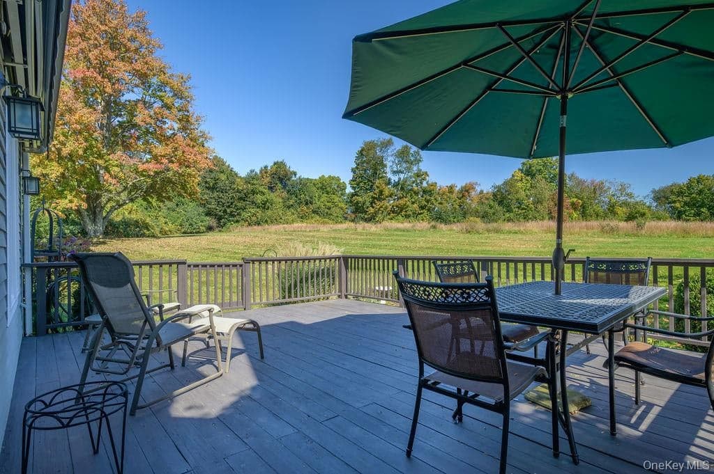 159 Fairway Drive thumbnail 19
