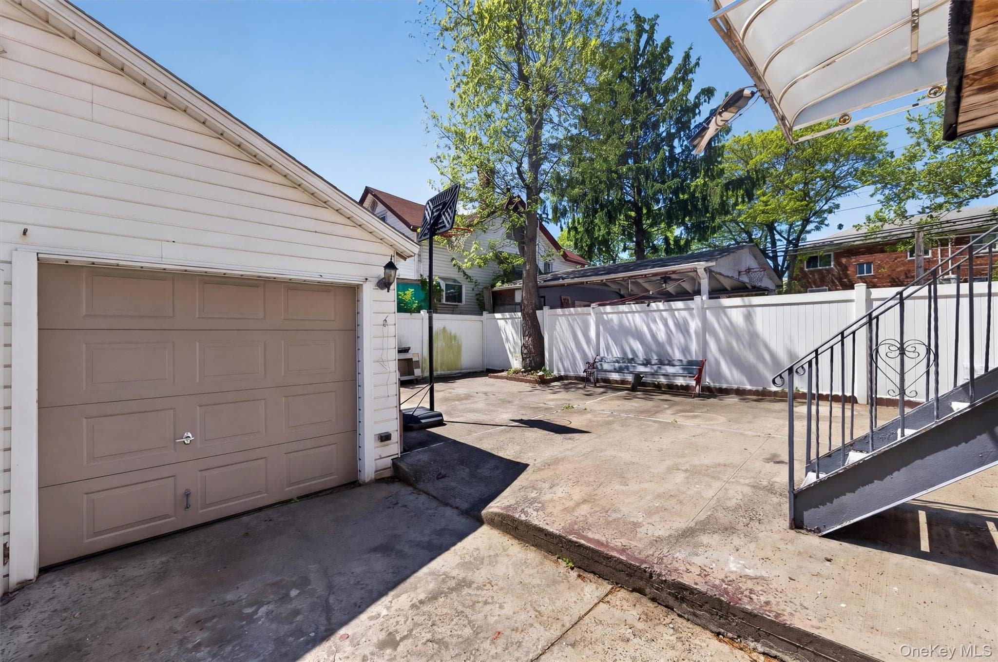 1904 Lacombe Avenue thumbnail 17