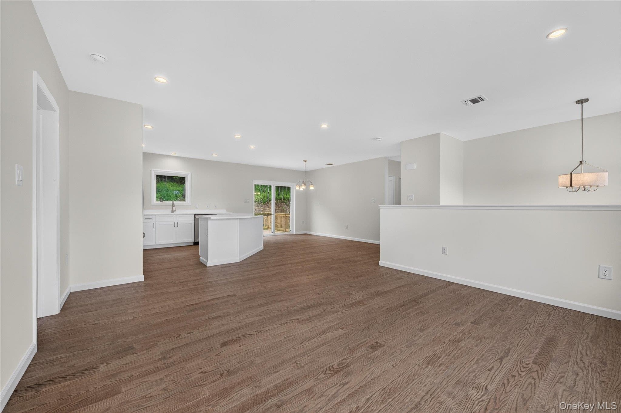592 Ludingtonville Road thumbnail 10