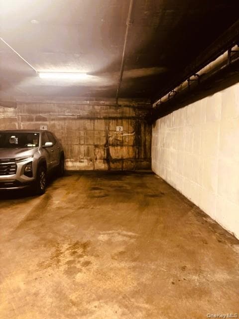 290 Collins Avenue Unit: 8E thumbnail 10