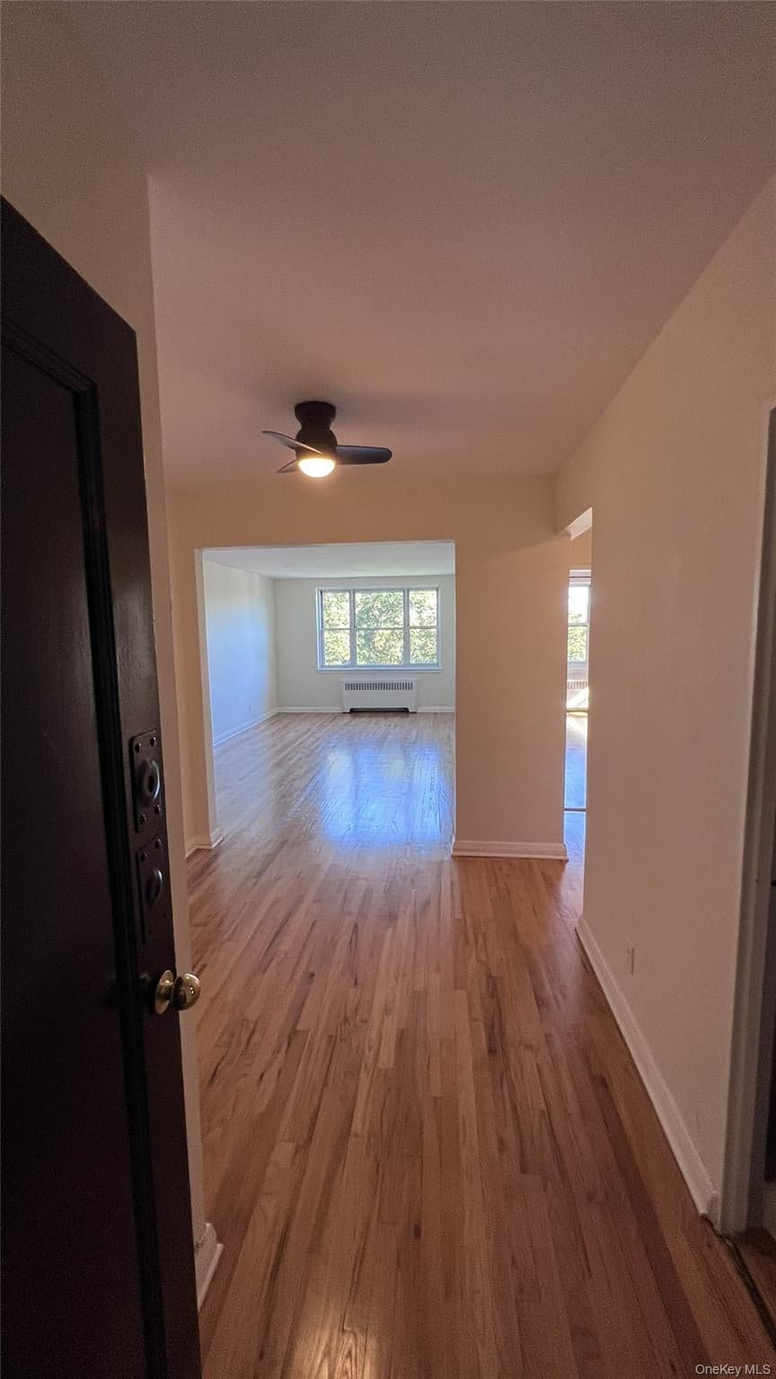 290 Collins Avenue Unit: 8E, Fleetwood