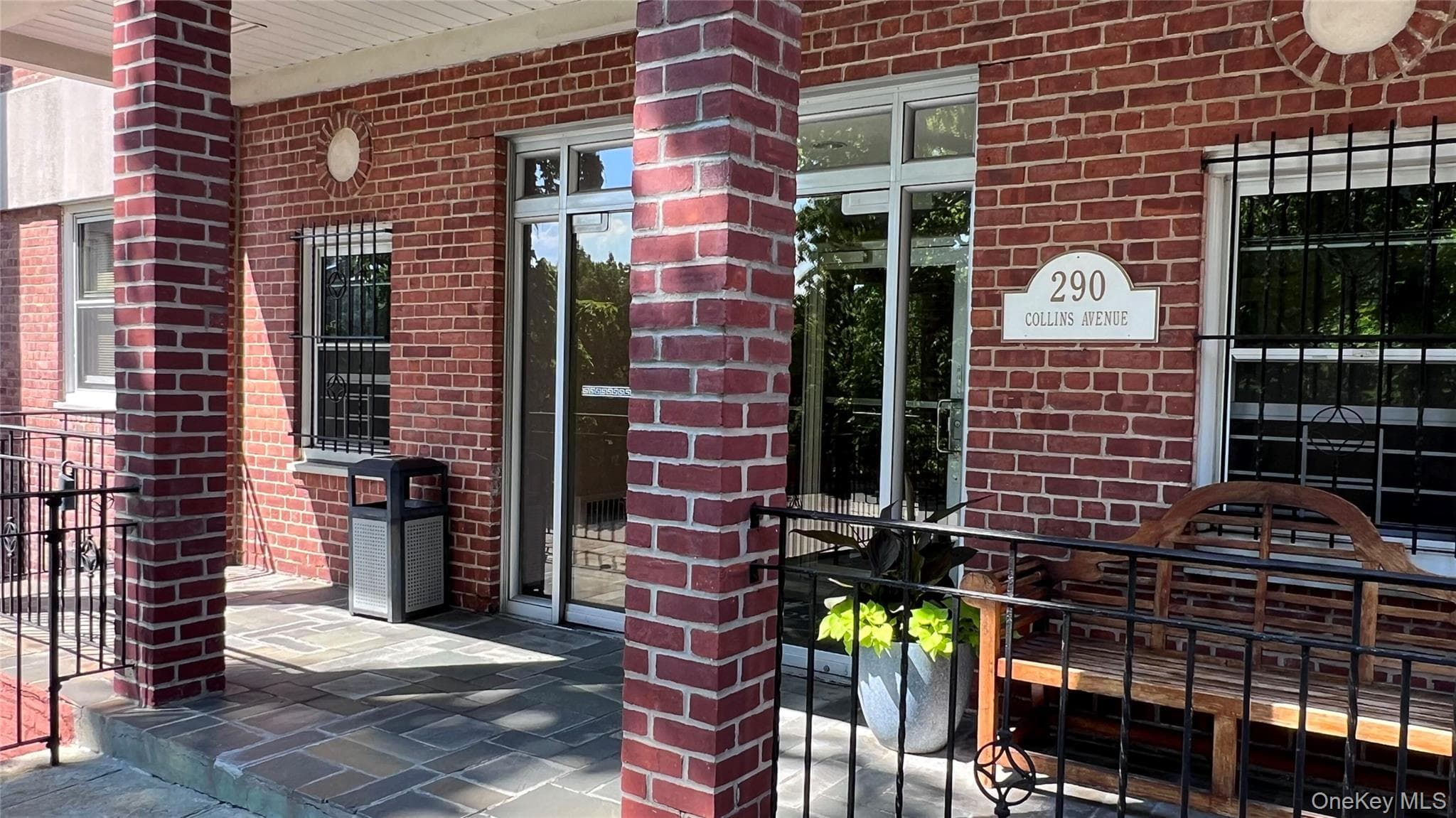 290 Collins Avenue Unit: 8E thumbnail 14