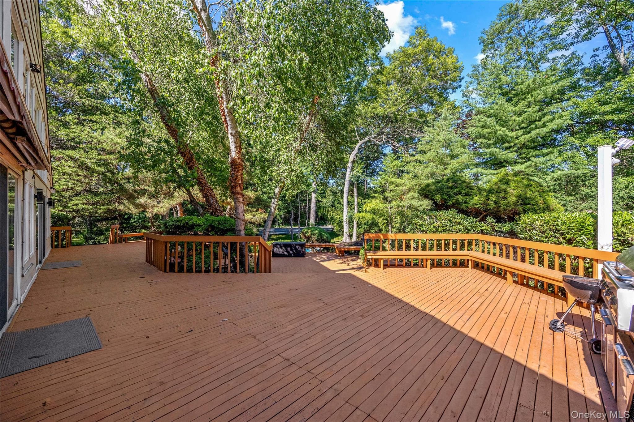 249 Glen Cove Road thumbnail 33