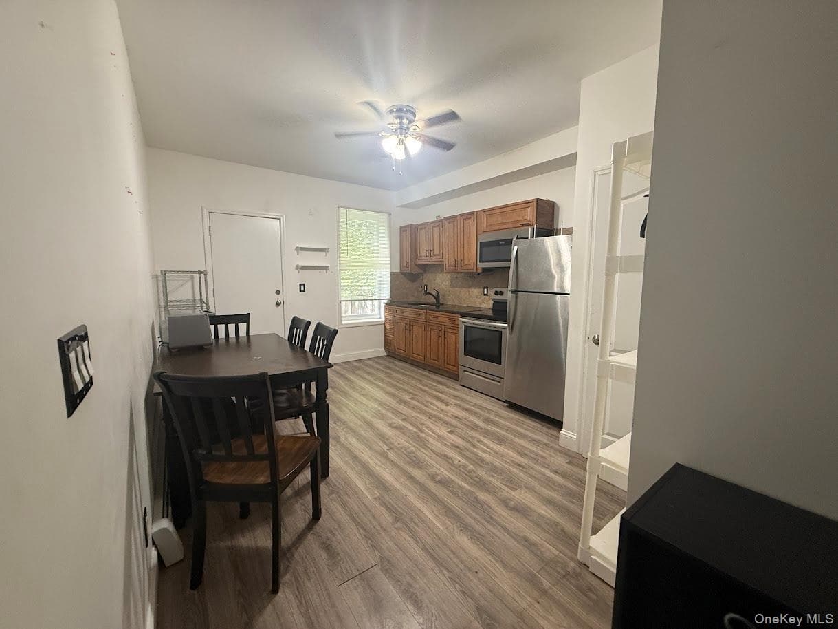 91 Carson Avenue thumbnail 27