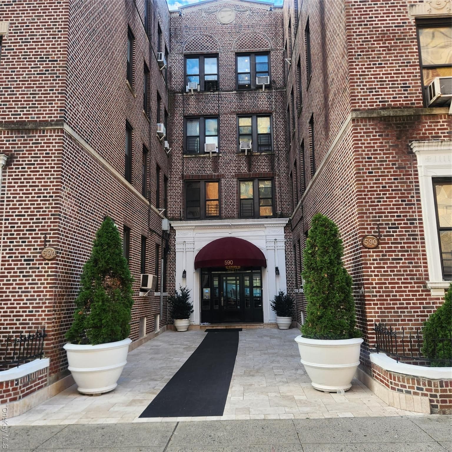 590 Parkside Avenue Unit: 1BW, Brooklyn