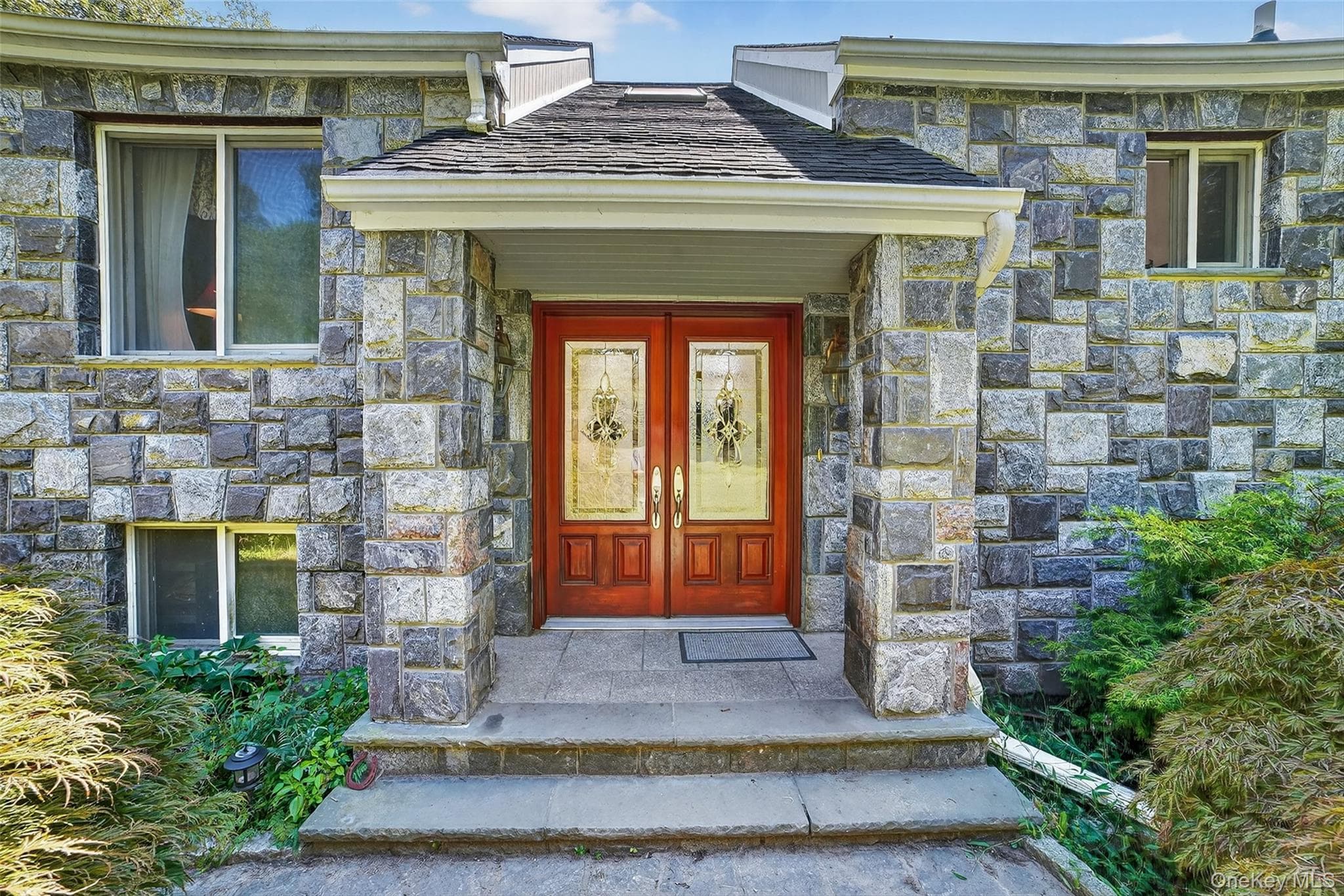 986 Cliff Avenue thumbnail 3