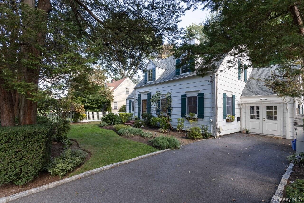 7 Knollwood Drive thumbnail 2