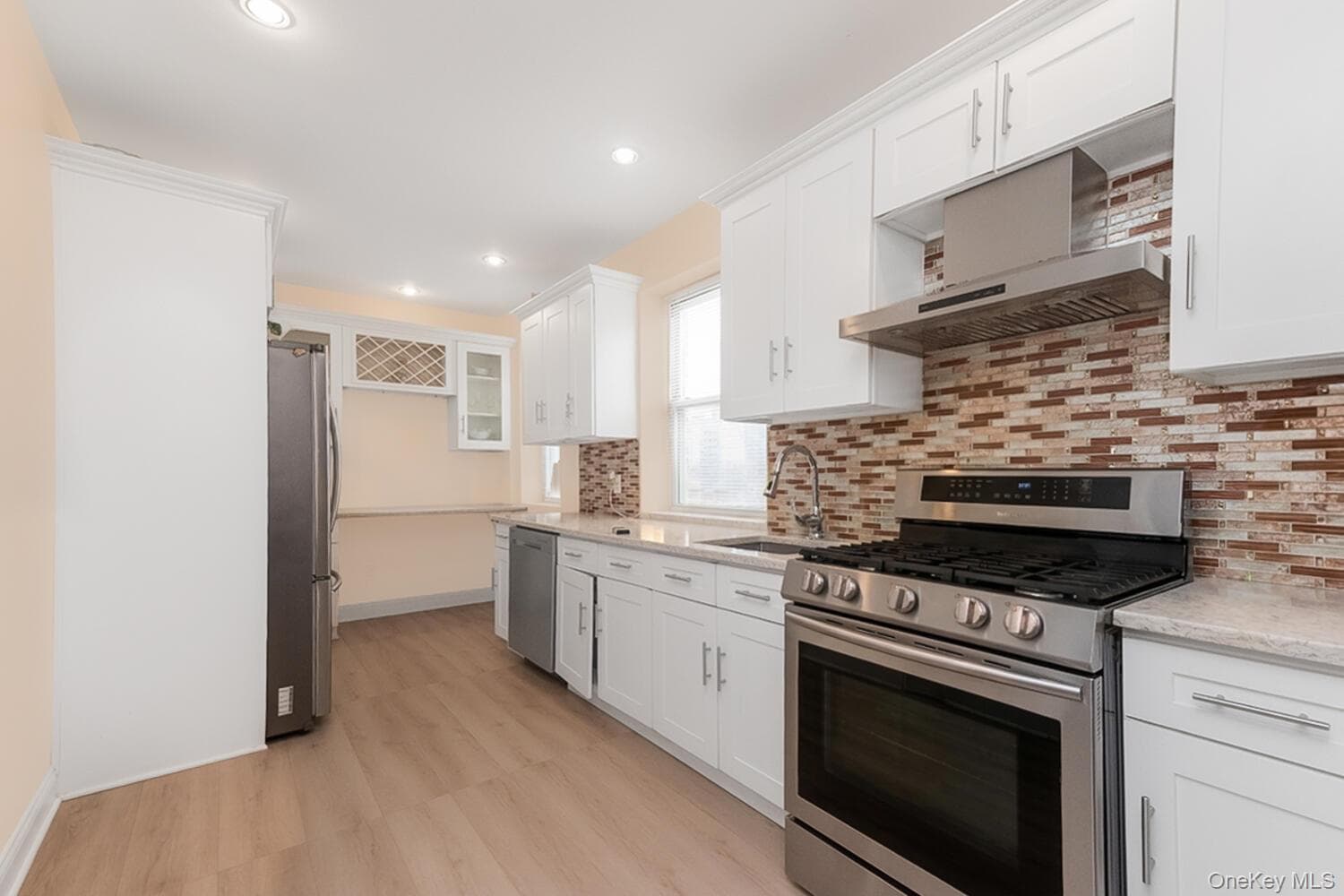 210 W 179th Street thumbnail 11
