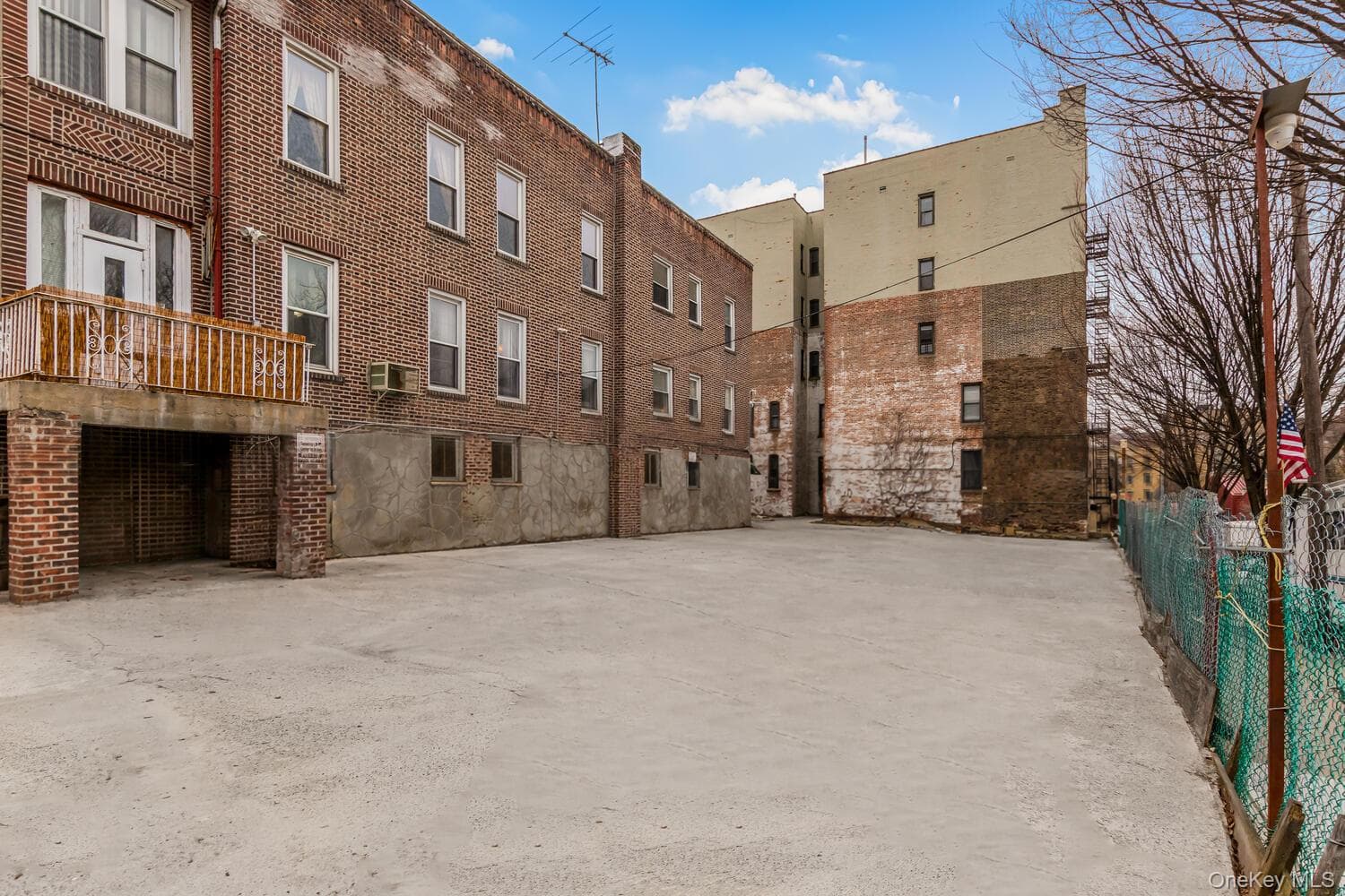 210 W 179th Street thumbnail 7