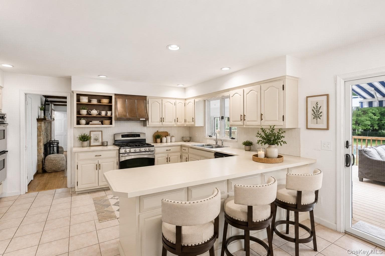 2340 Fairway Drive thumbnail 8