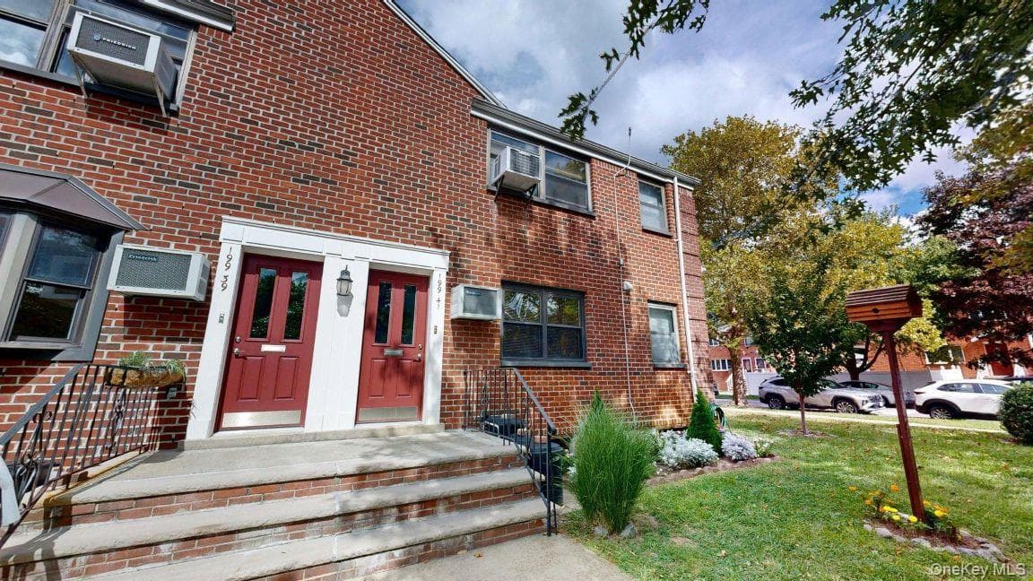 199-41 19 Avenue Unit: UNIT 2 -141, Whitestone