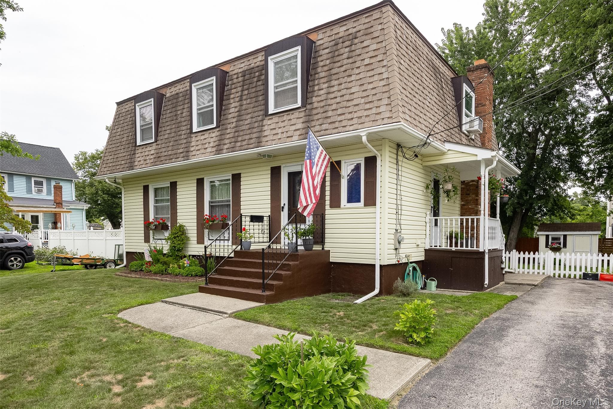 91 Maple Street thumbnail 2