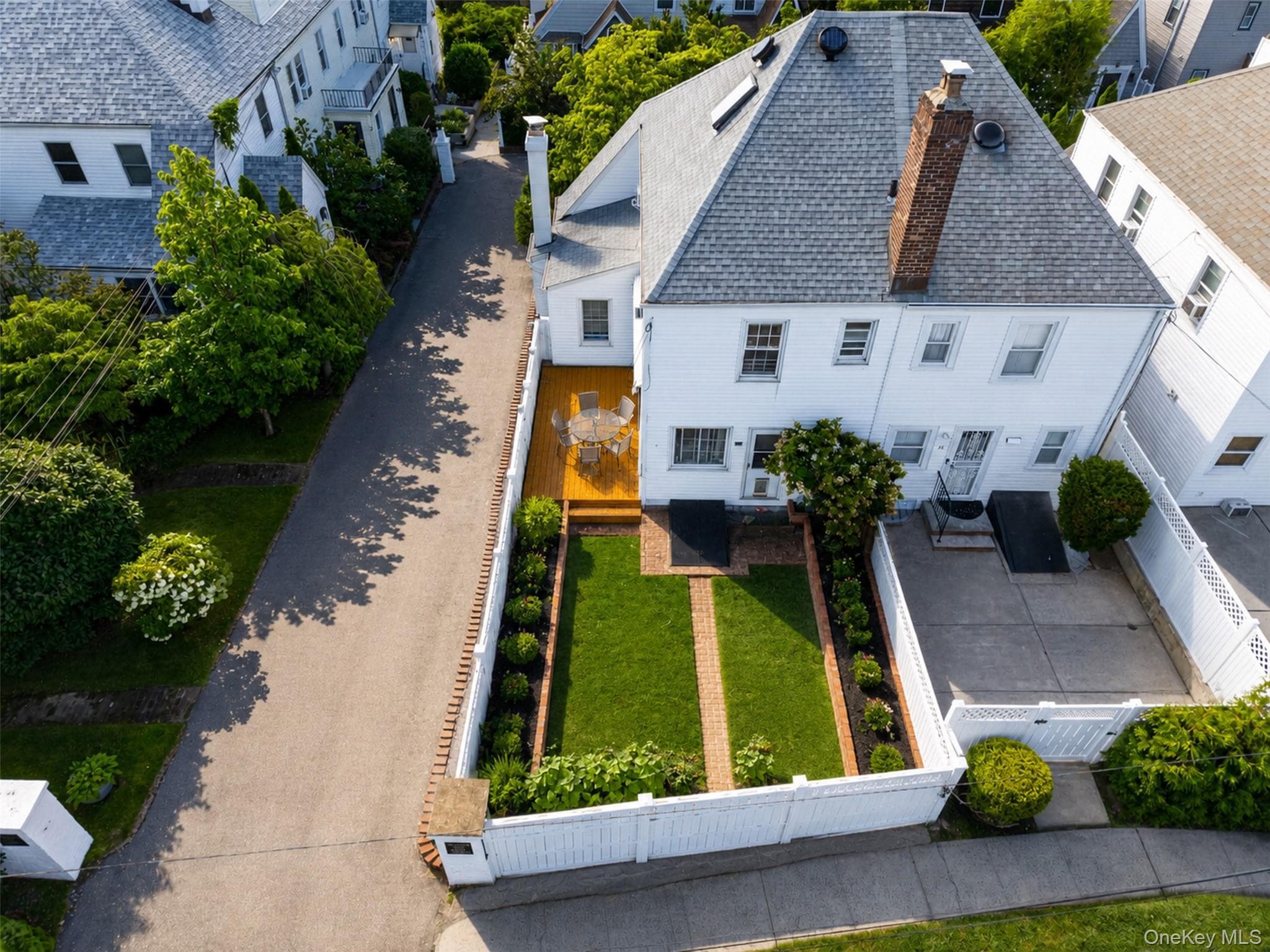 26 Van Nostrand Court thumbnail 34