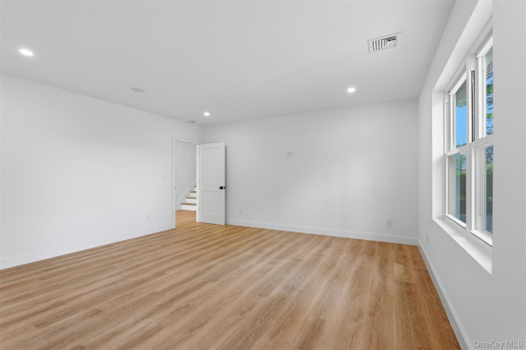 2800 Sarles Drive thumbnail 22