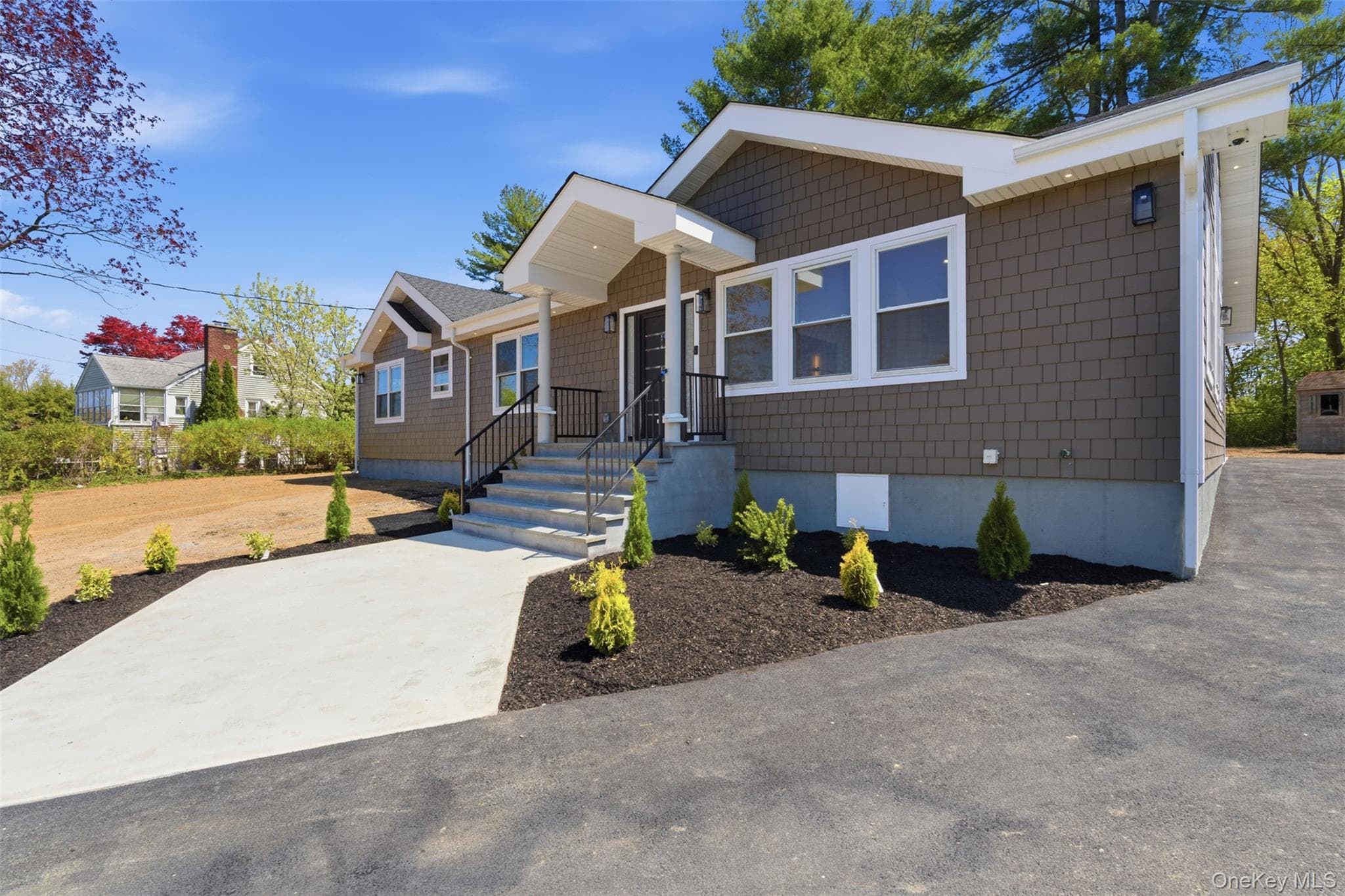 2800 Sarles Drive thumbnail 3