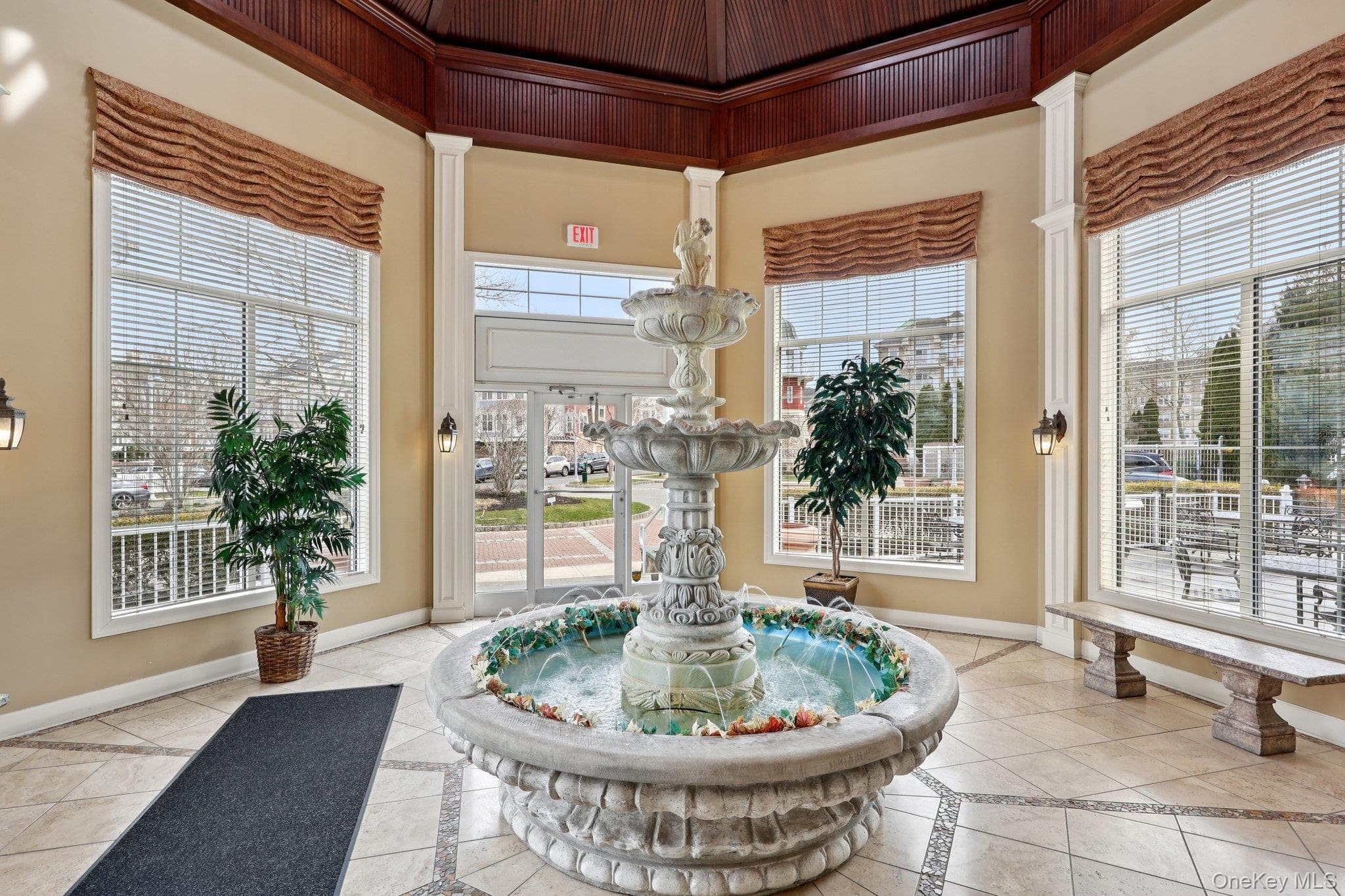 1220 Round Pointe Drive thumbnail 4