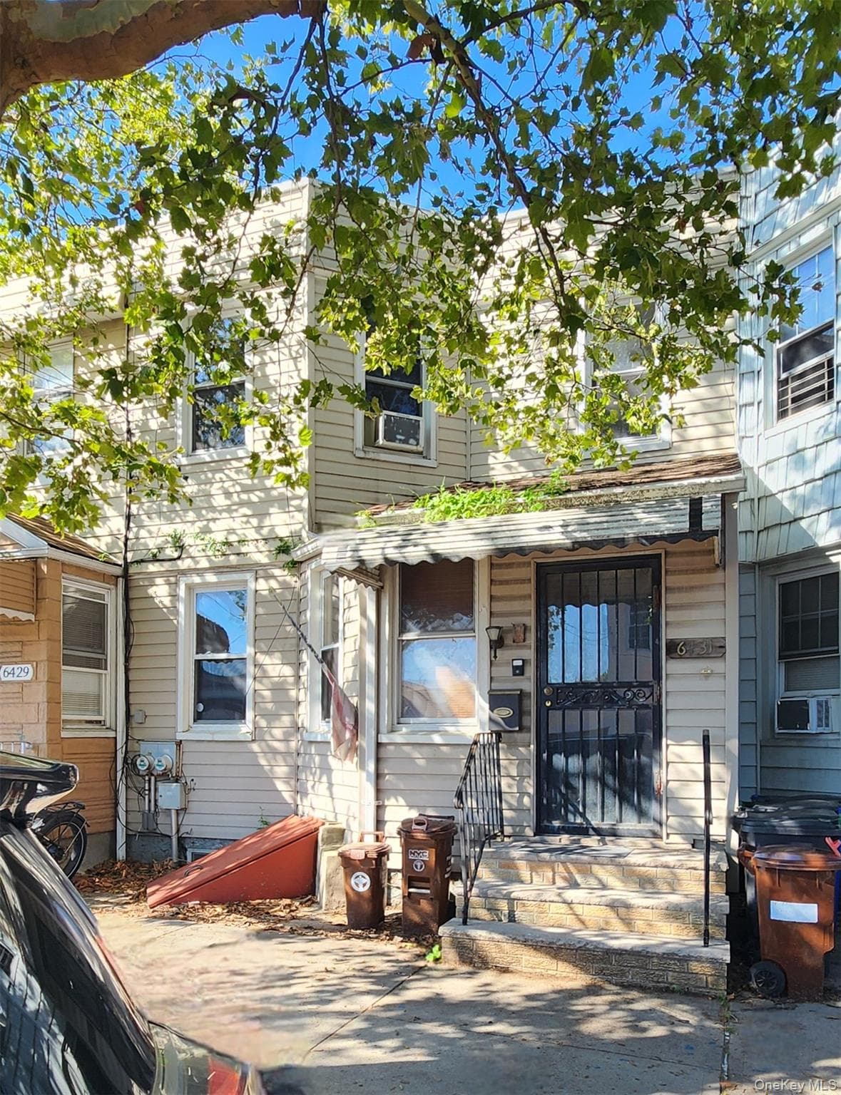 6431 Admiral Avenue, Middle Village