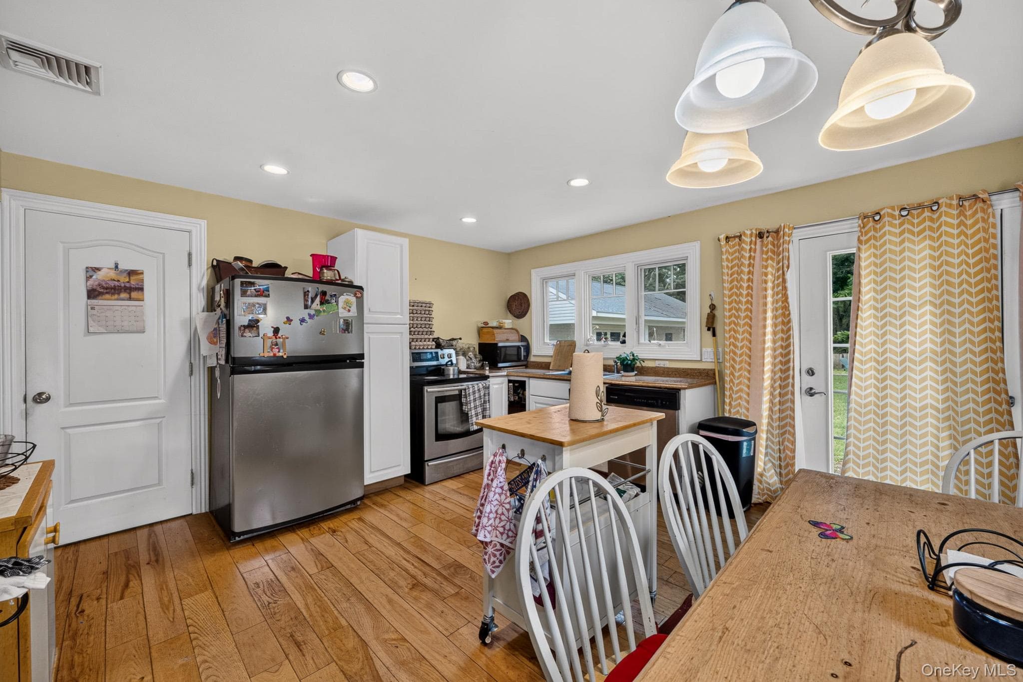 125 Keller Drive thumbnail 14