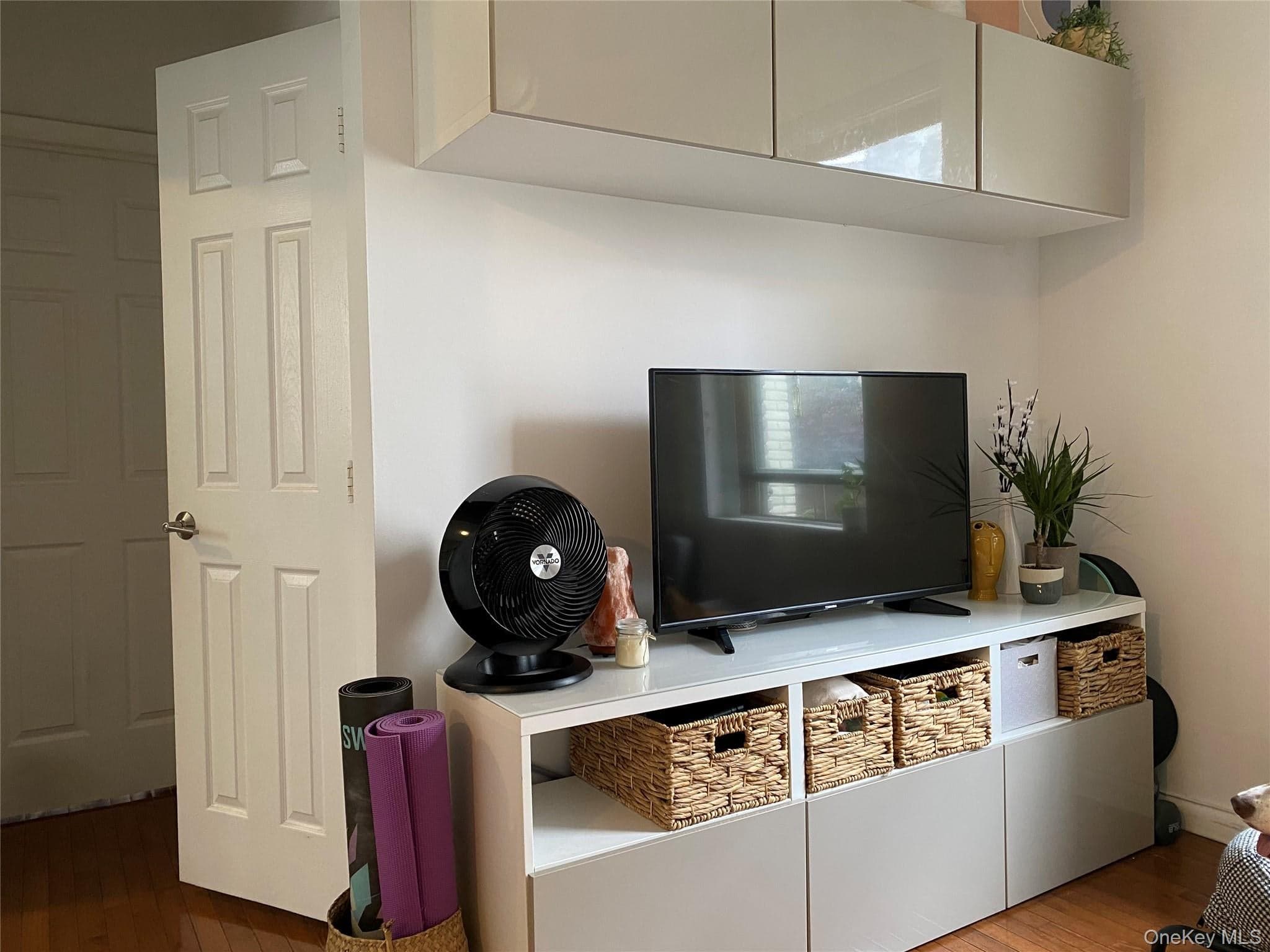 21-27 33 Street Unit: 3G thumbnail 2
