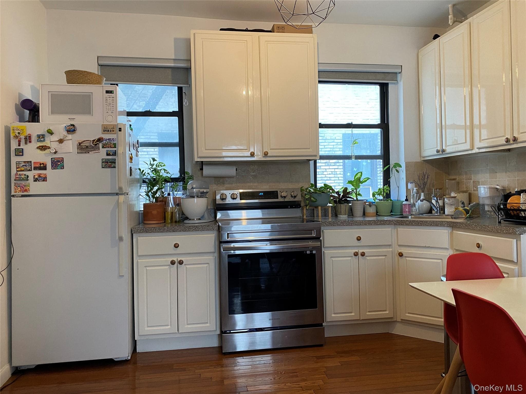 21-27 33 Street Unit: 3G thumbnail 3