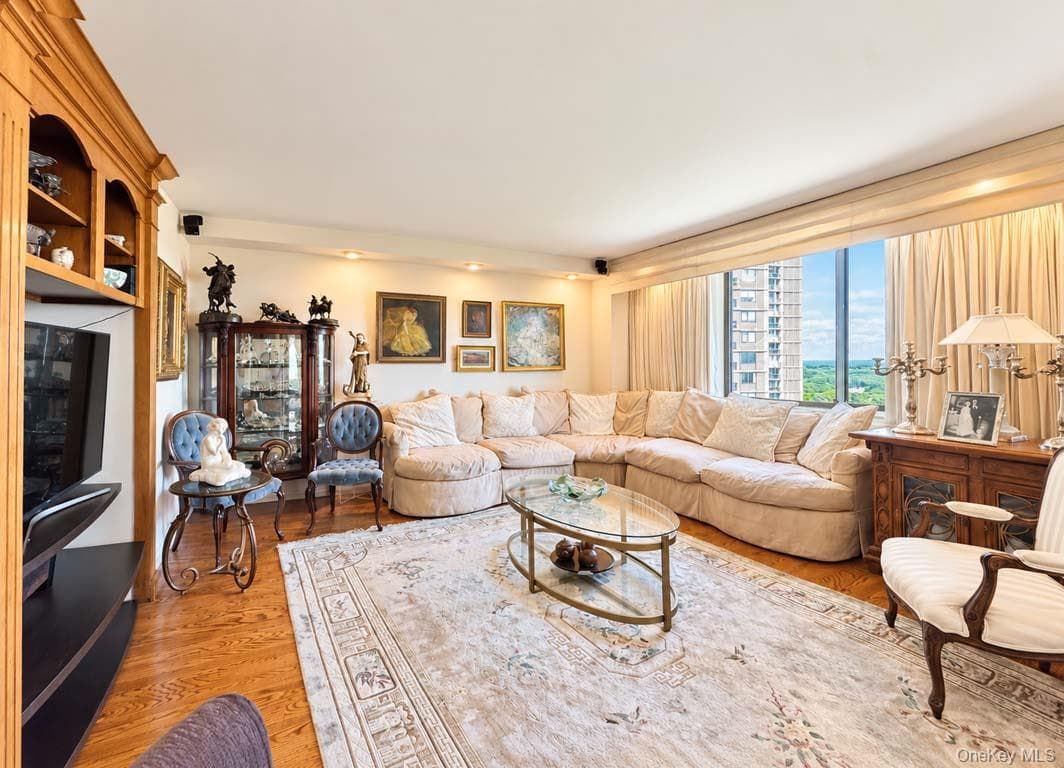 27010 Grand Central Parkway Unit: 18E thumbnail 7